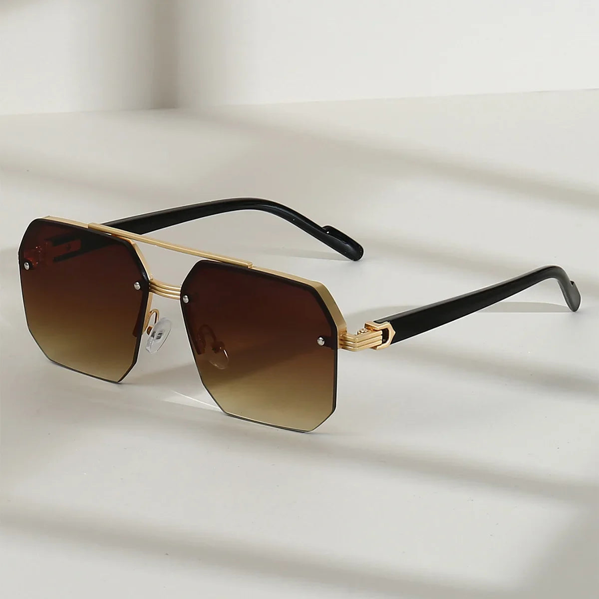 Sexy / Posh Polycarbonate Sunglasses.