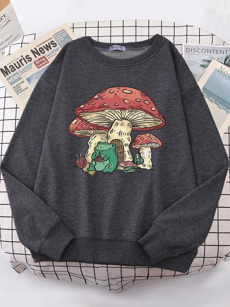 R.F.  Cute Crocheting Frog and a Magical Mushroom House. **Lady Frogs**