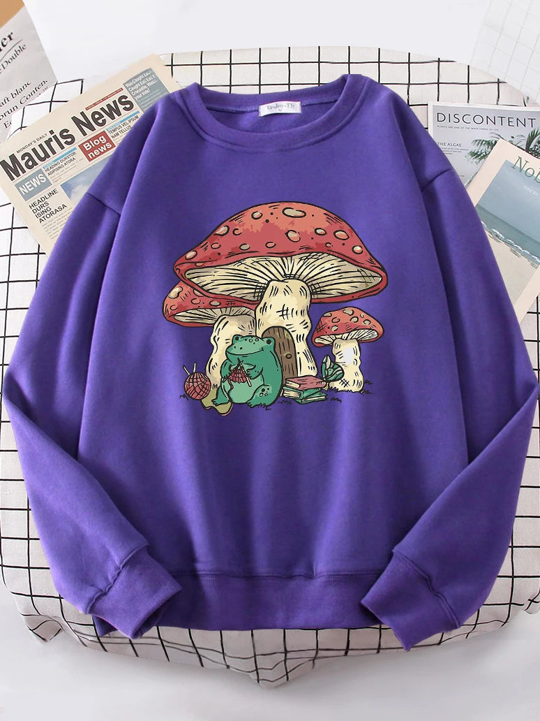 R.F.  Cute Crocheting Frog and a Magical Mushroom House. **Lady Frogs**